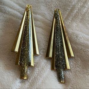 🌺 3 for $10 Earrings 🌺